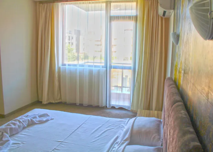 Flamingo Готель 3*