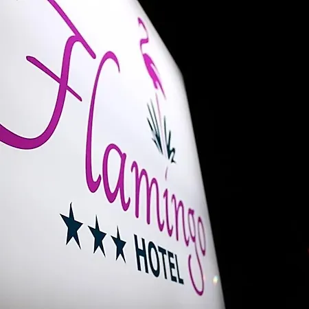 Flamingo Хотел